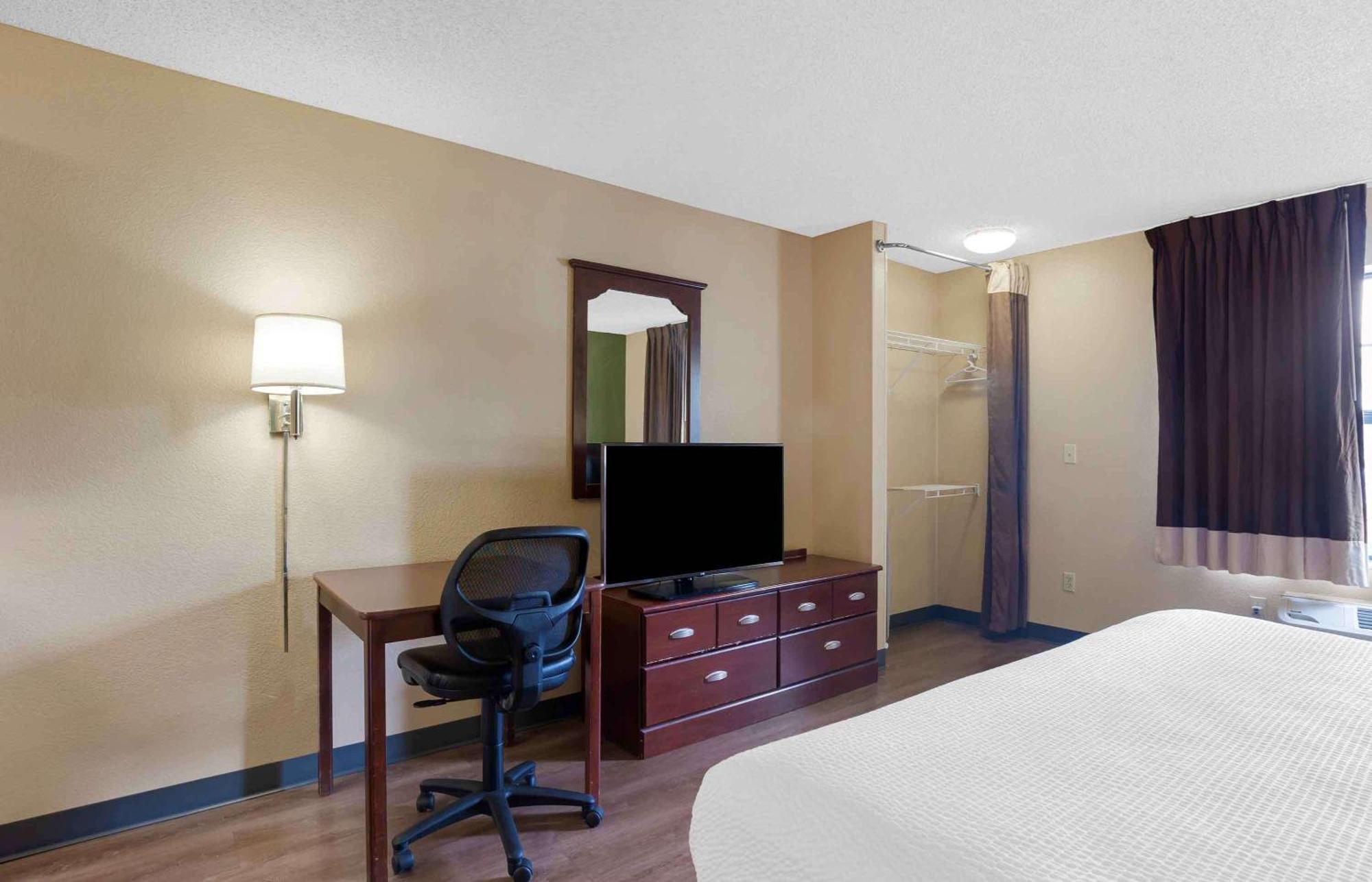 Extended Stay America Suites - Huntsville - Us Space And Rocket Center Bagian luar foto