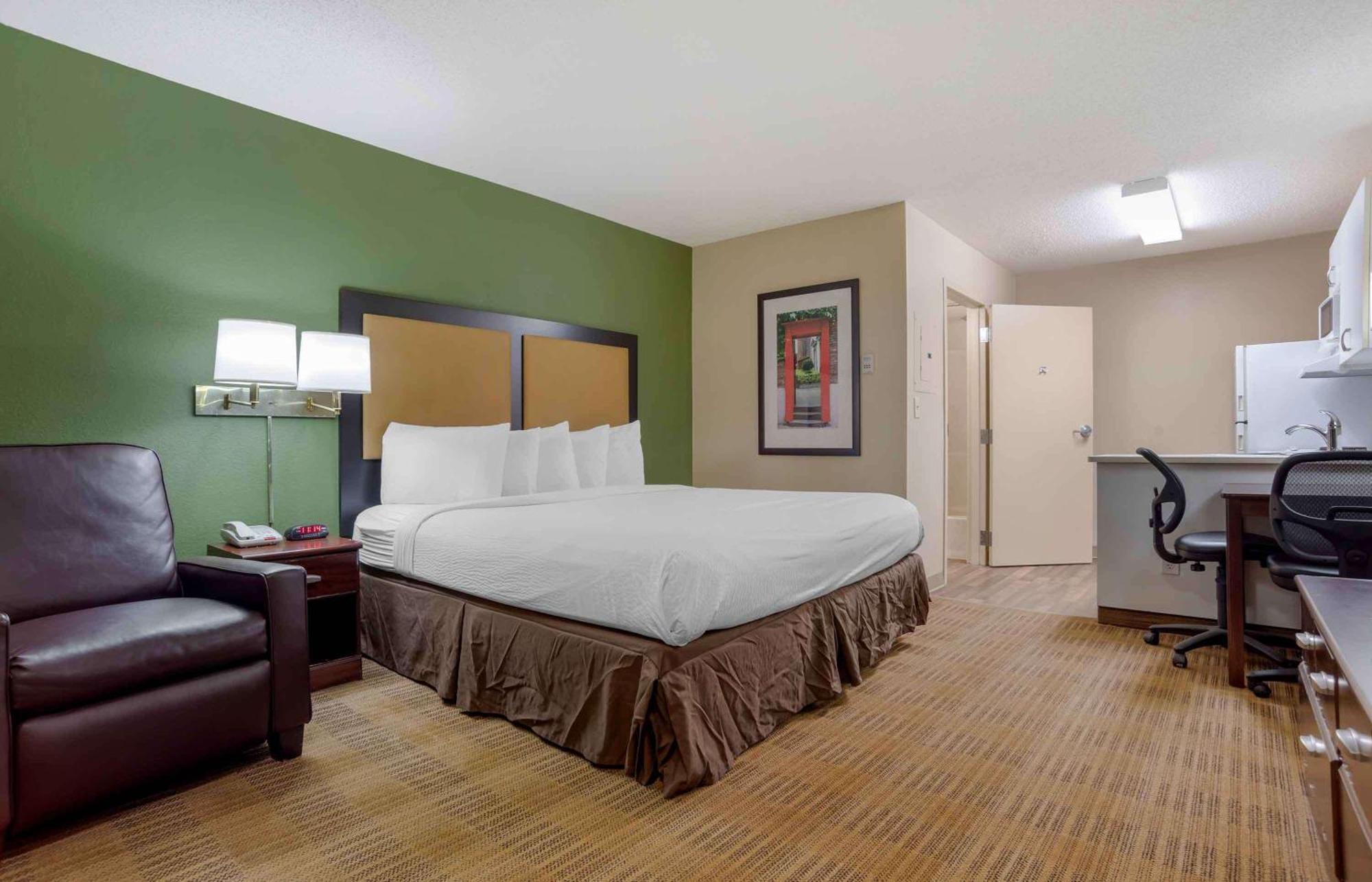 Extended Stay America Suites - Huntsville - Us Space And Rocket Center Bagian luar foto