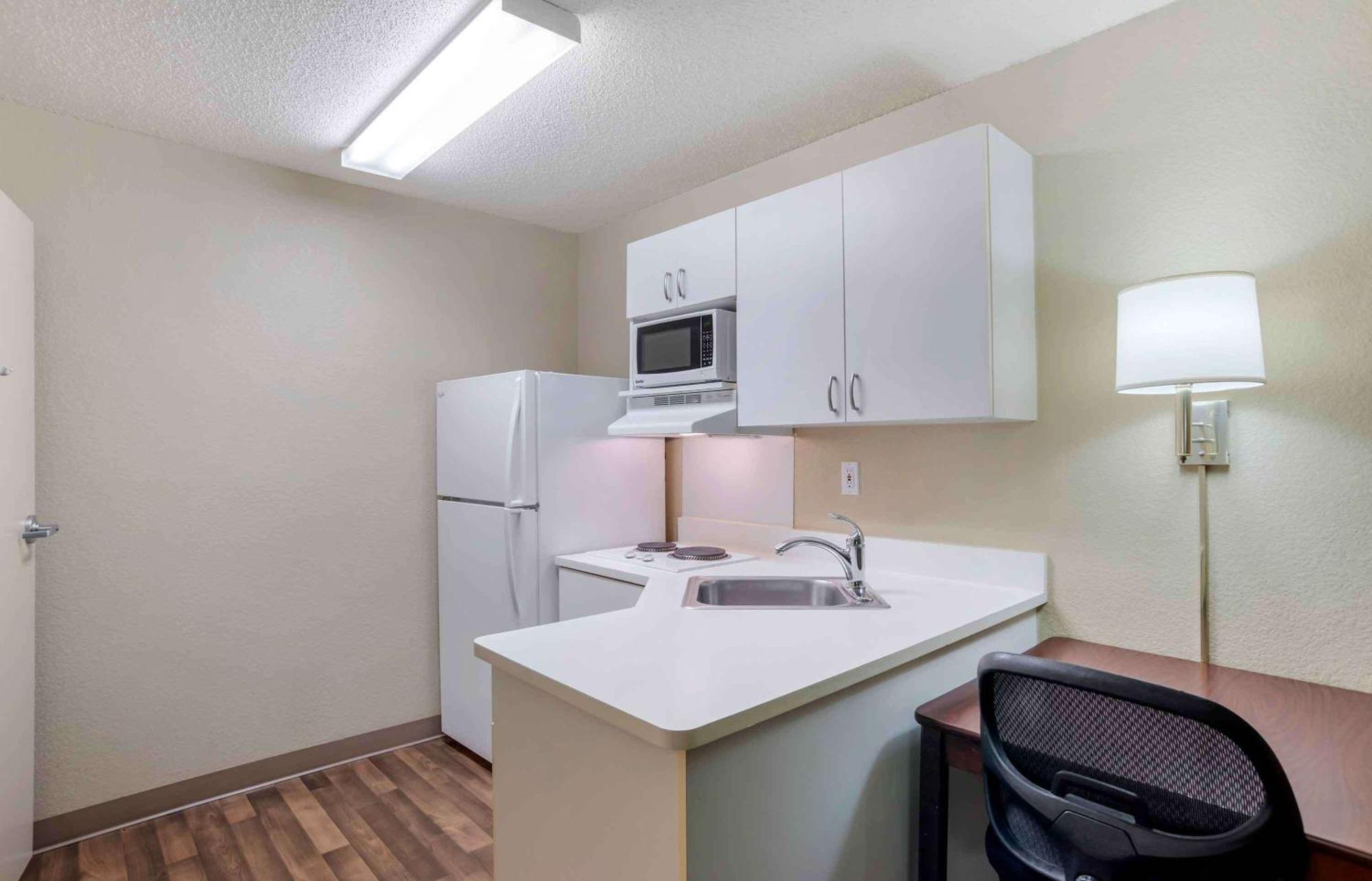 Extended Stay America Suites - Huntsville - Us Space And Rocket Center Bagian luar foto