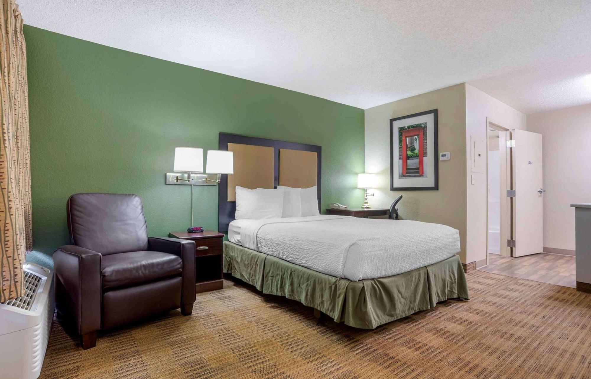 Extended Stay America Suites - Huntsville - Us Space And Rocket Center Bagian luar foto